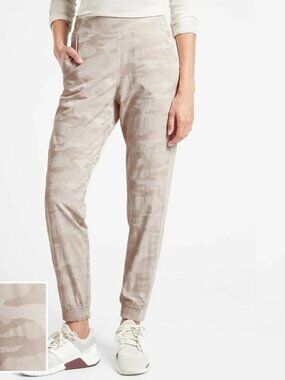 Athleta Brooklyn Camo Jogger Pant in Abalone Grey Camo Size 4